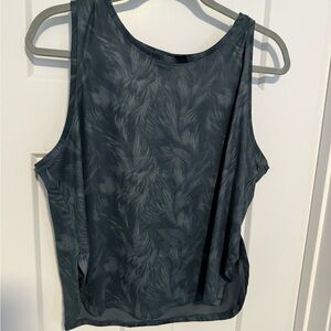 90 Degree By Reflex Green Patterned Tank Top